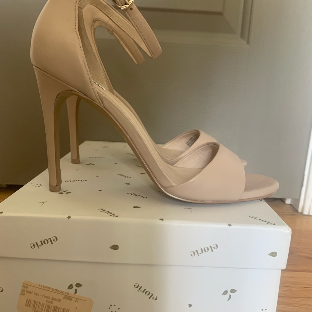 Neutral Sandal - Picture 3 of 3